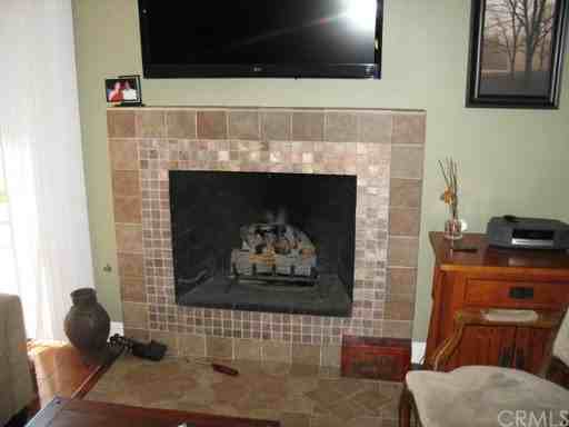 409 Purdue Cir - Photo 2 of 9