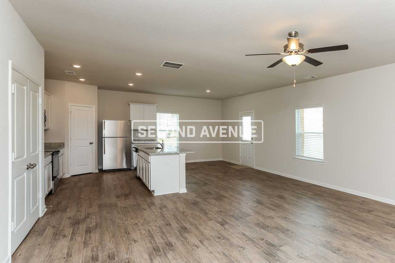 571 Meadows Farm Dr - Photo 5 of 28