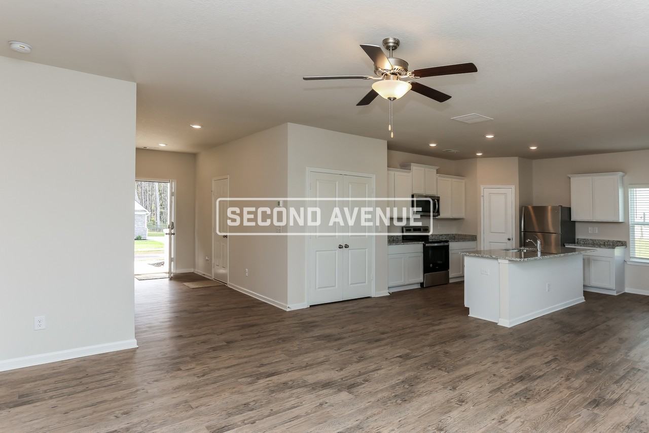 571 Meadows Farm Dr - Photo 6 of 28