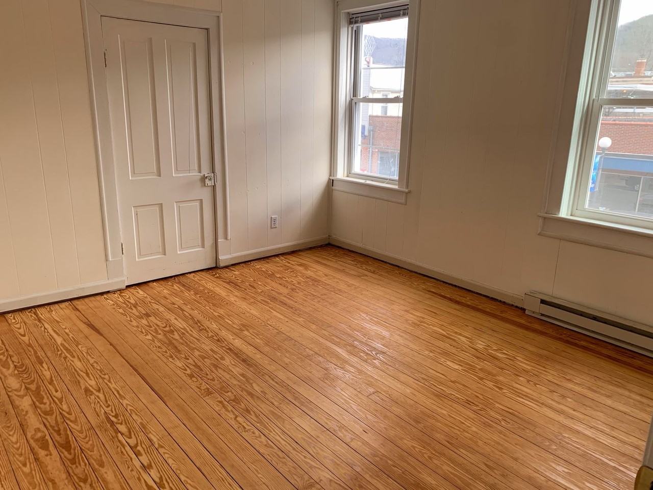 2047 Magnolia Ave - Photo 4 of 8