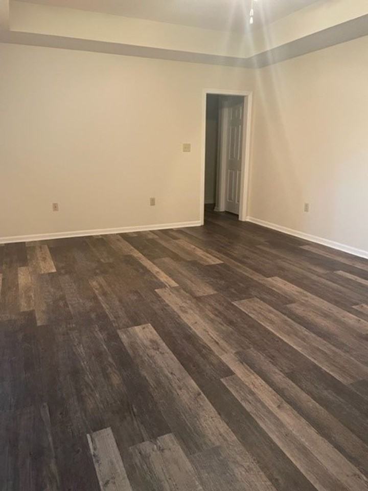 2728 Pineview Dr - Photo 5 of 10