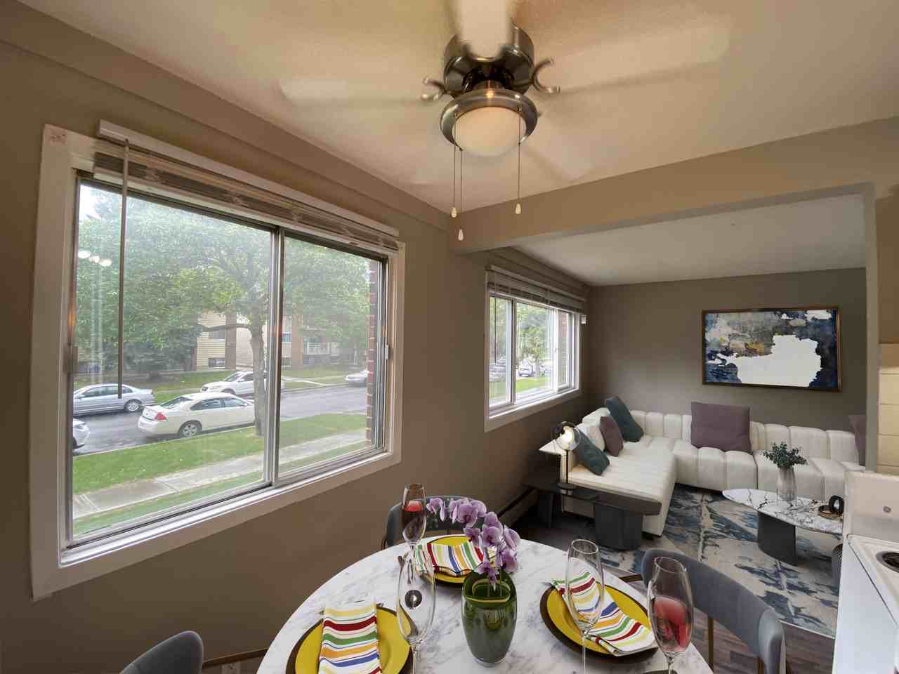 Gary Manor - Photo 3 of 11