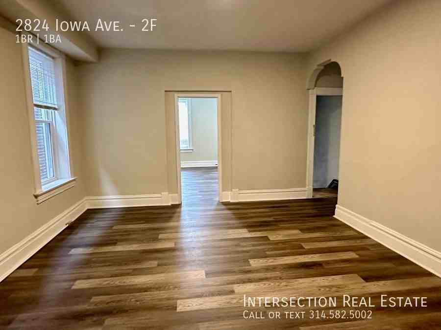 2824 Iowa Ave #2F - Photo 2 of 12