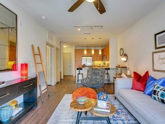 604 Fort Worth Ave #25769 - Photo 6 of 11