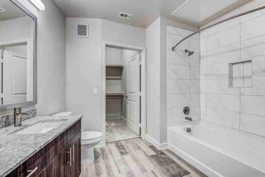 13505 13505 Inwood Rd Farmers Branch, TX 75244 #48692 - Photo 5 of 11