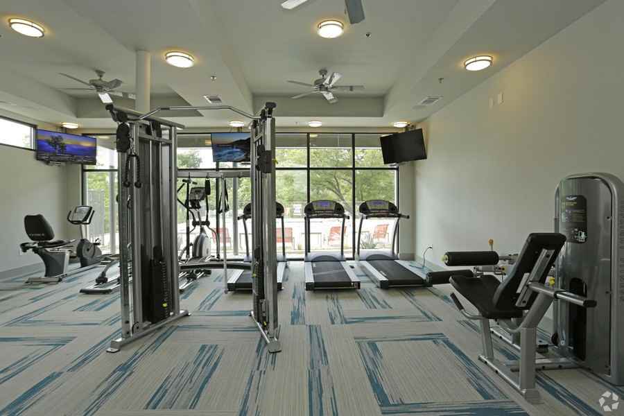 2727 Kings Rd #65076 - Photo 4 of 8