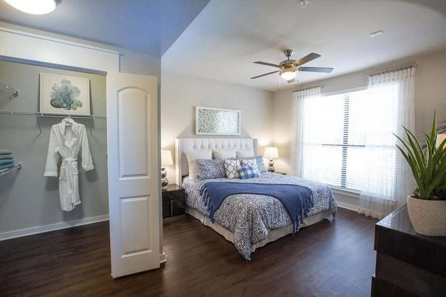 15300 Cutten Rd #122381 - Photo 4 of 11