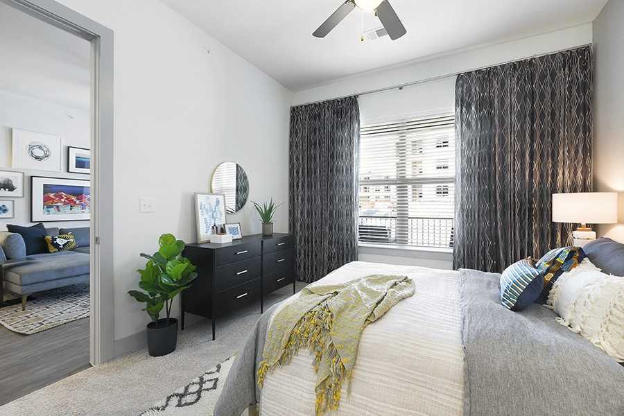 1021 W University Ave #108767 - Photo 7 of 12