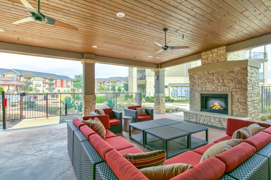 10749 E Crystal Falls Pkwy #124804 - Photo 7 of 11