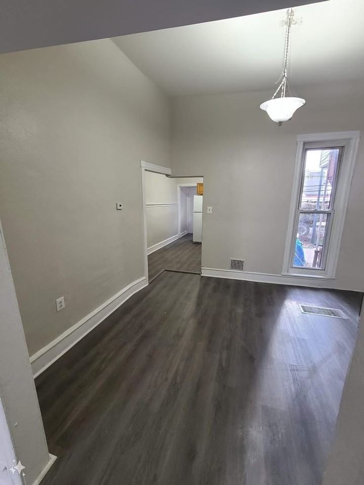 326 W Wellens Ave - Photo 7 of 12