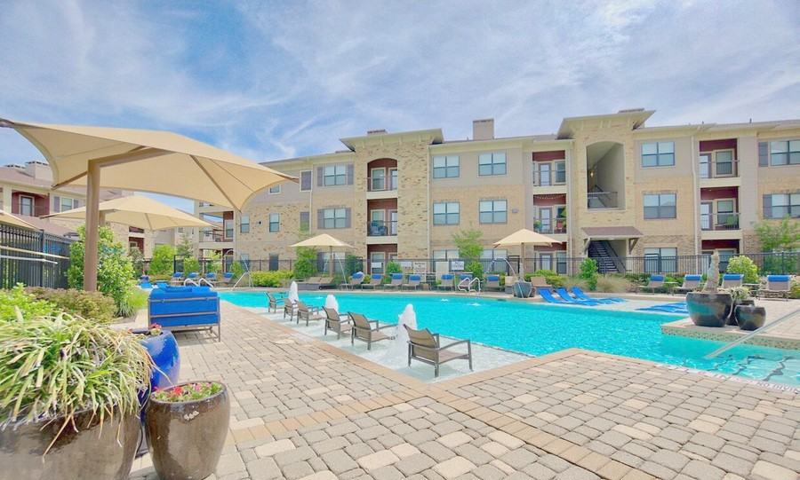 4740 4740 Western Center Blvd #16656