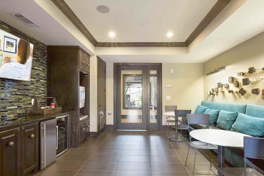 757 Lake Carolyn Pkwy #17981 - Photo 4 of 7