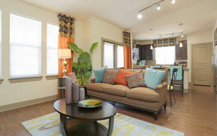 3200 Olympus Blvd #18222 - Photo 6 of 7