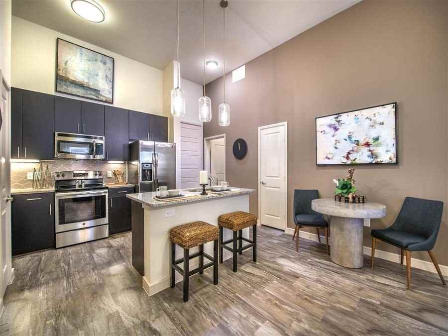 1010 Cadiz St #21374 - Photo 7 of 11