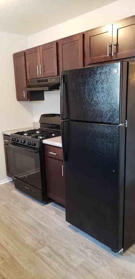 Willow Creek Apartments & Townhomes - Photo 2 of 46