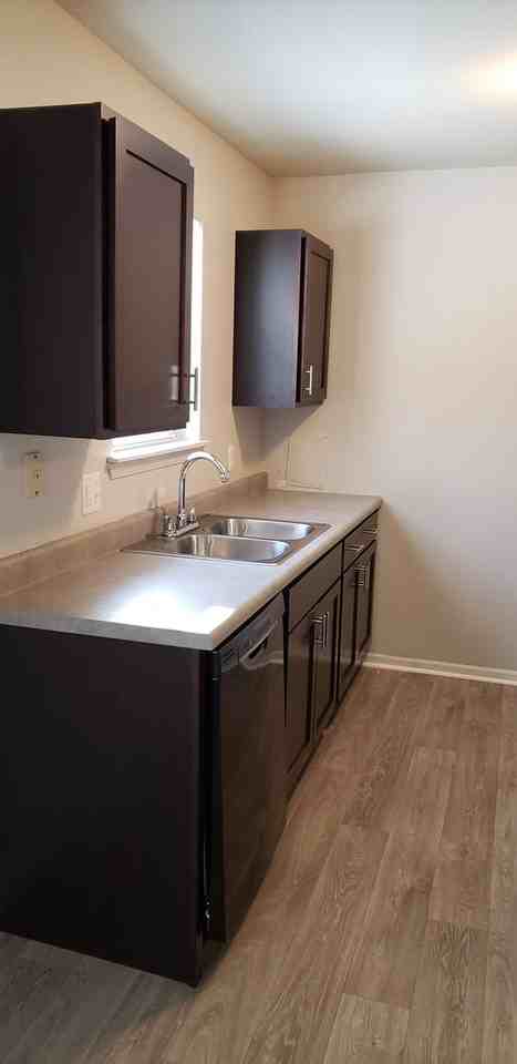 Willow Creek Apartments & Townhomes - Photo 3 of 46