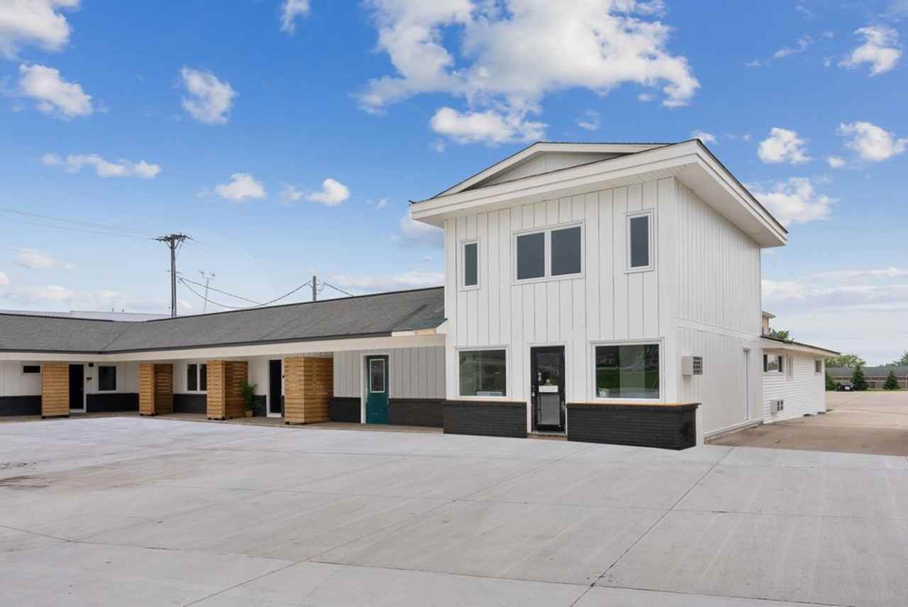 Falls Edge Studios - Photo 4 of 50