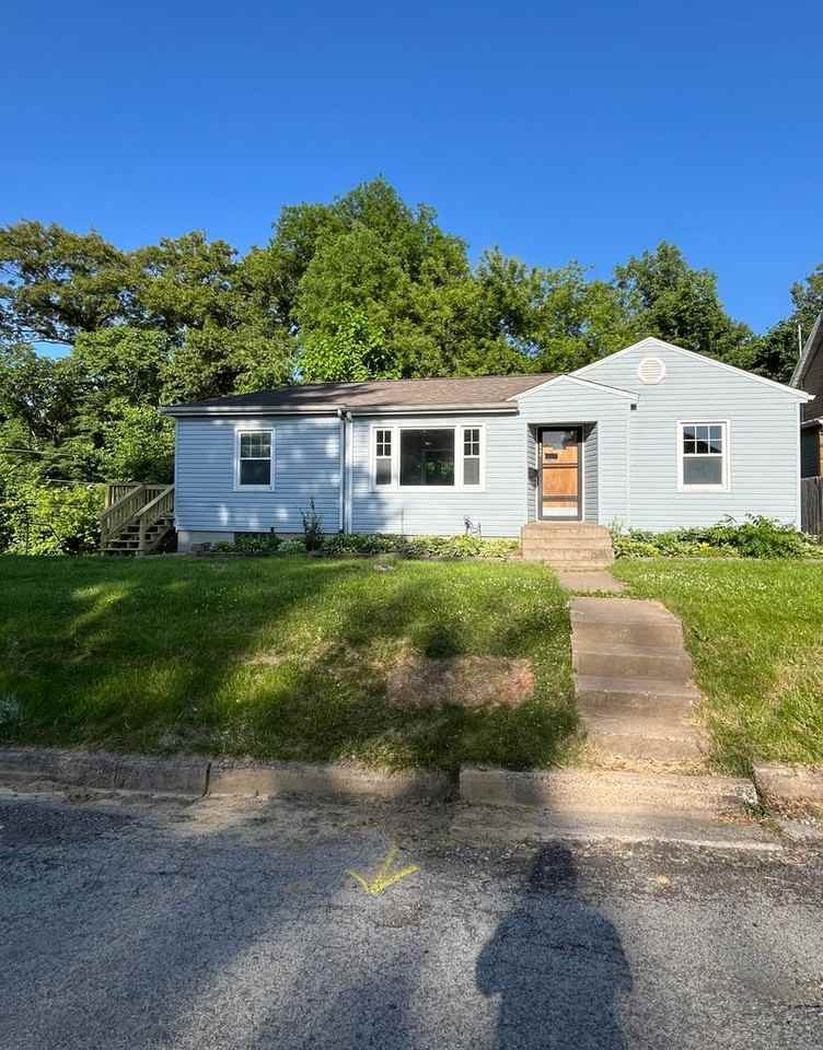 1820 31st St - Photo 2 of 20