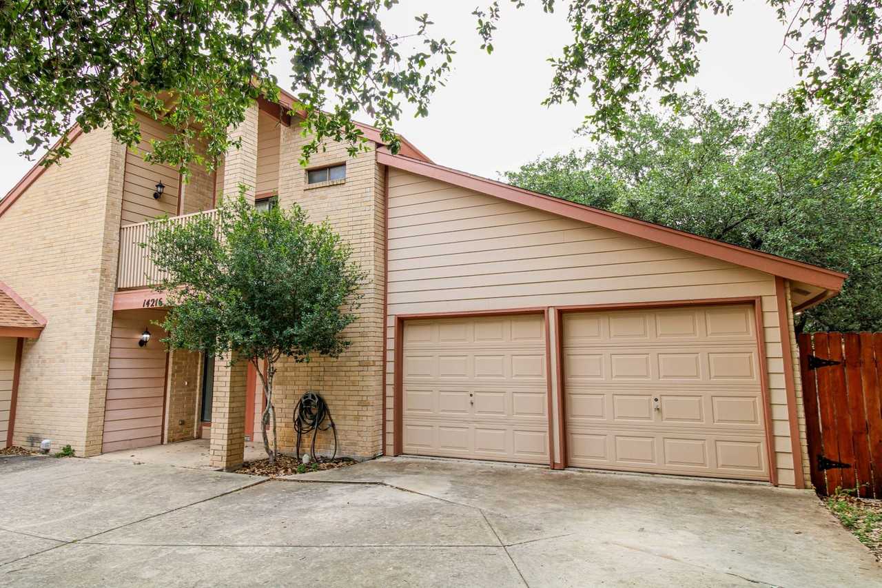 14216 Indian Woods - Photo 2 of 32