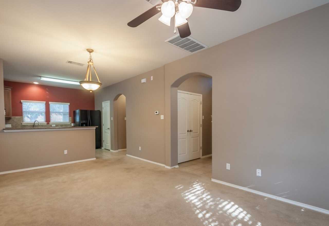 642 Mcgarity - Photo 3 of 32