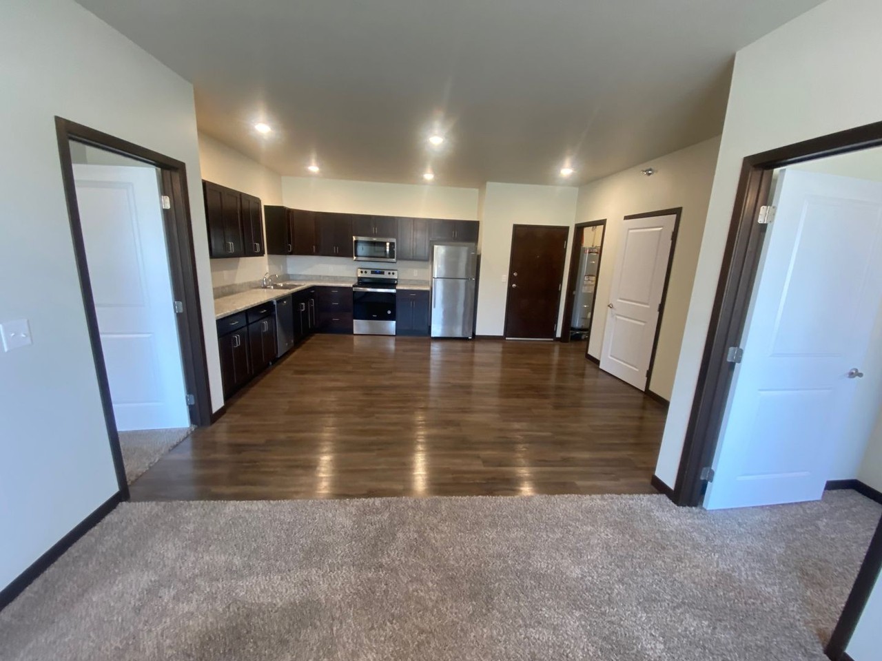 Rosewood Apartments - Photo 5 of 6