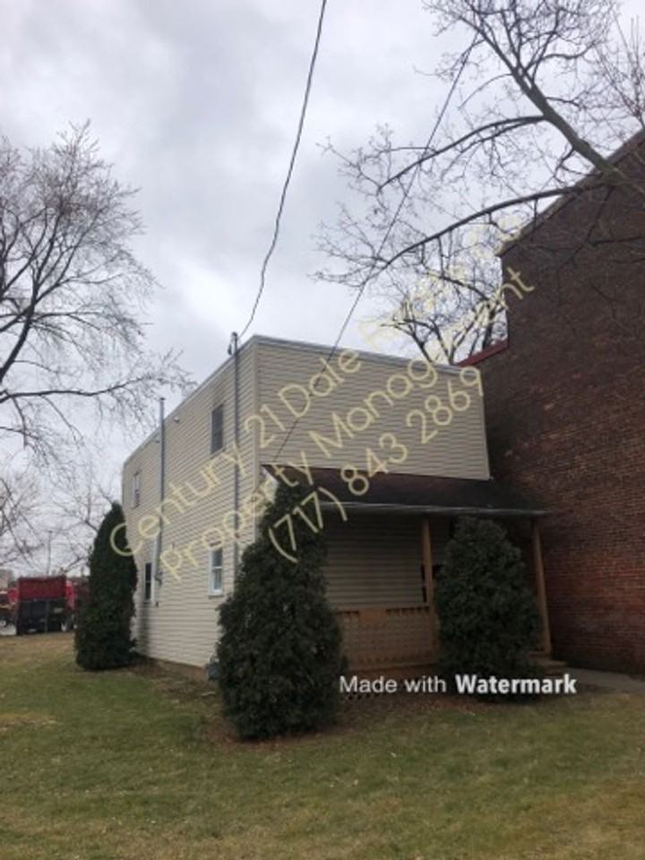 Albemarle Street 341 S - Photo 2 of 8