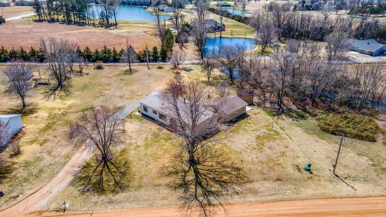 1113 W Hoover Rd - Photo 3 of 29