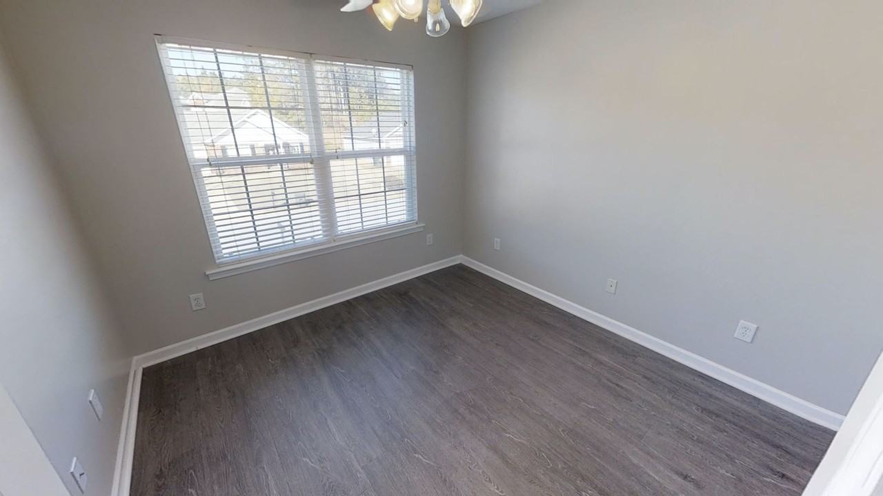 948 Sandstone Ln - Photo 2 of 18