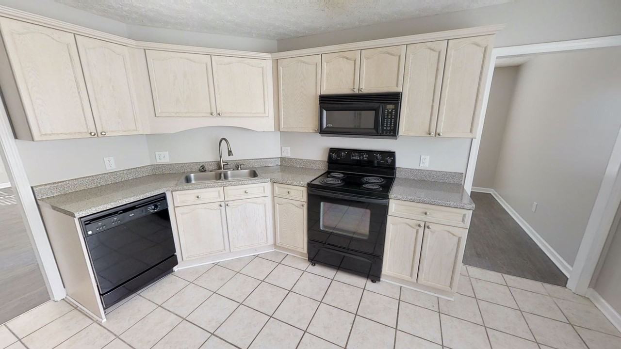 948 Sandstone Ln - Photo 4 of 18