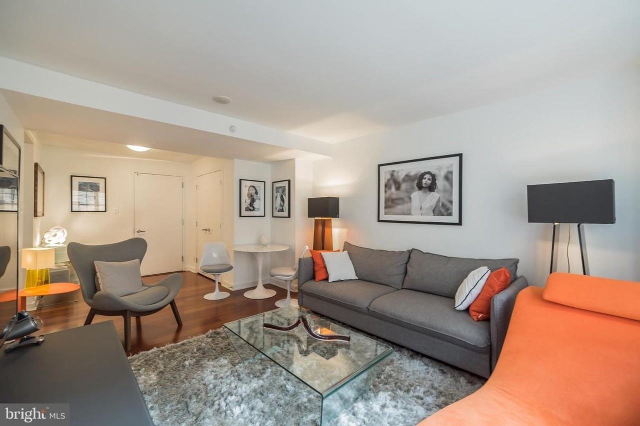 21929 S 18th St - Photo 2 of 30