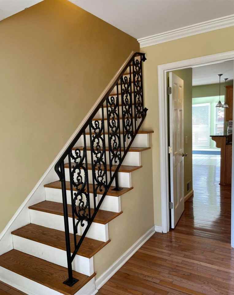 153 Craigwood Way - Photo 2 of 32