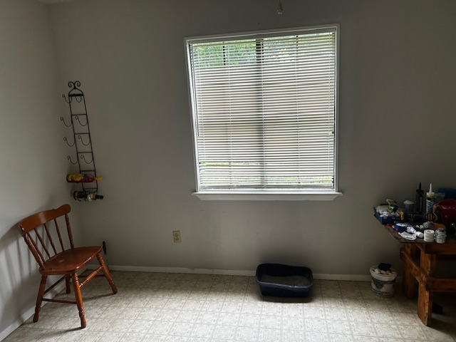 1200 Graham St - Photo 2 of 7