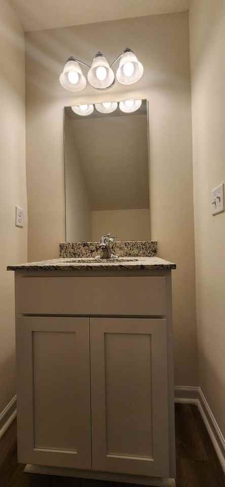 5035 Sunnycreek Drive - Photo 3 of 40