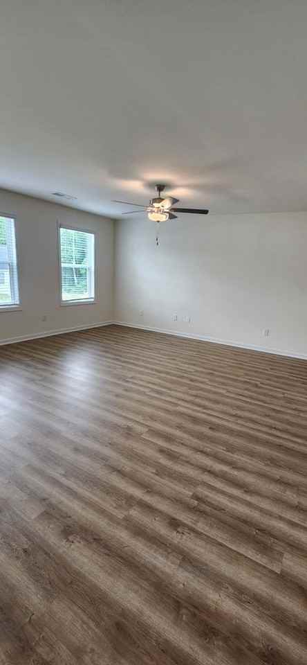 5035 Sunnycreek Drive - Photo 6 of 40