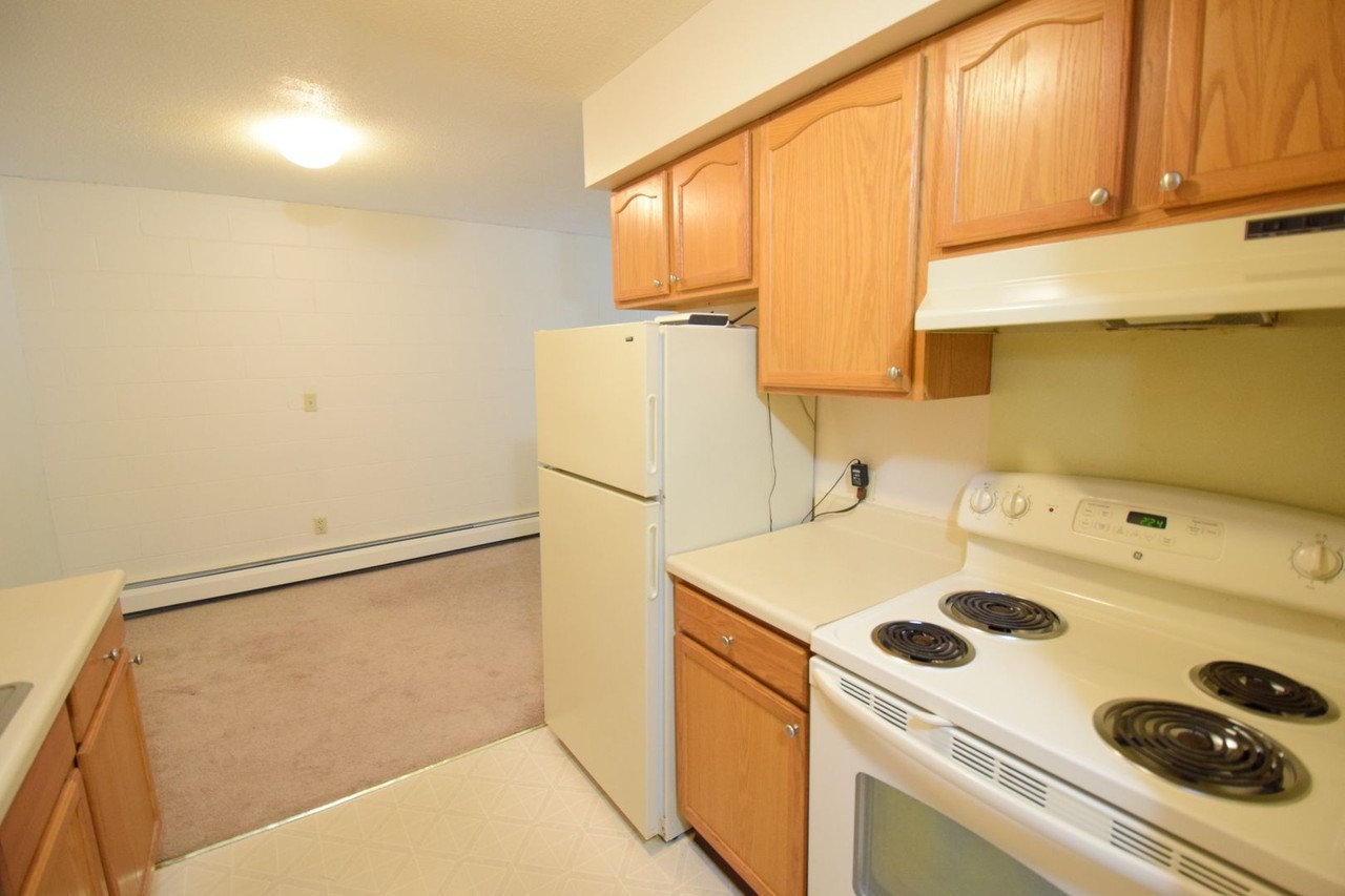 Southwood Flats - Photo 4 of 50
