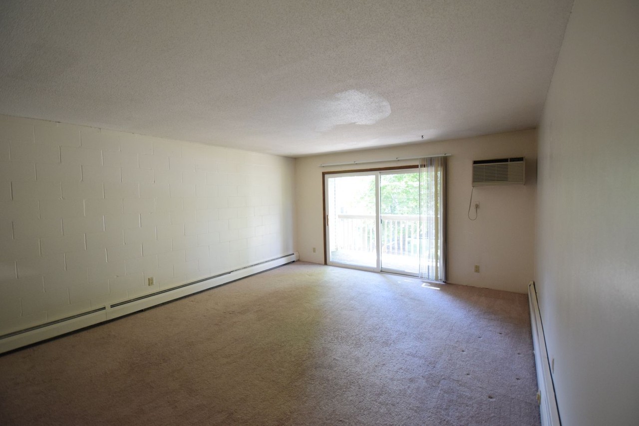 Southwood Flats - Photo 5 of 50