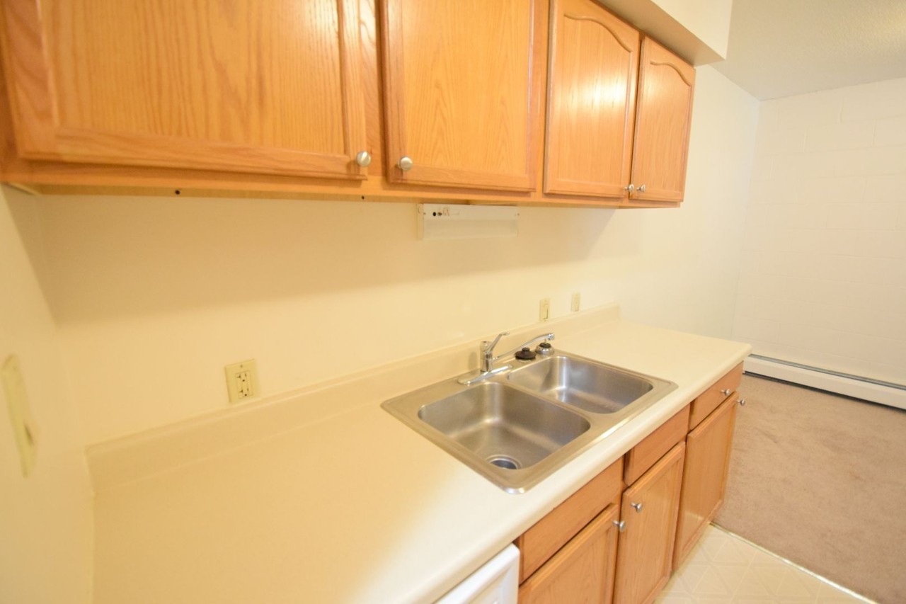 Southwood Flats - Photo 7 of 50