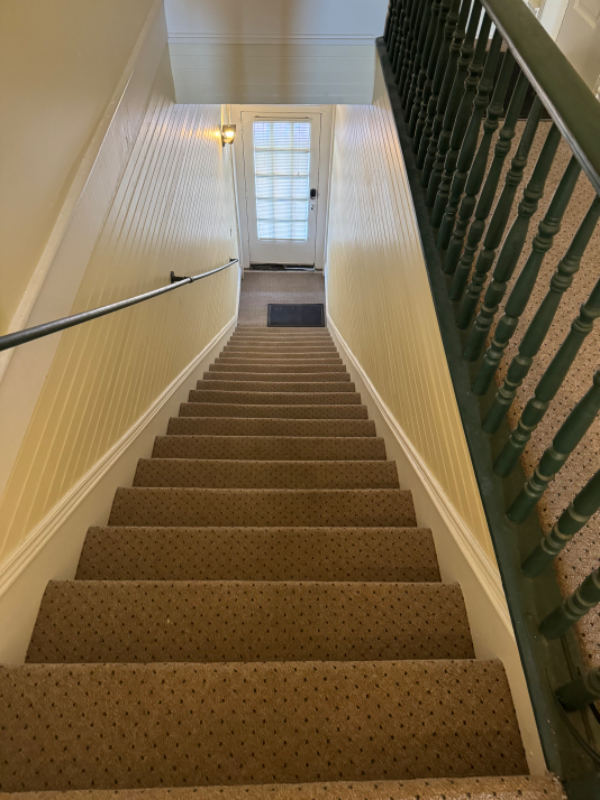 302 Virginia Avenue #B - Photo 3 of 21