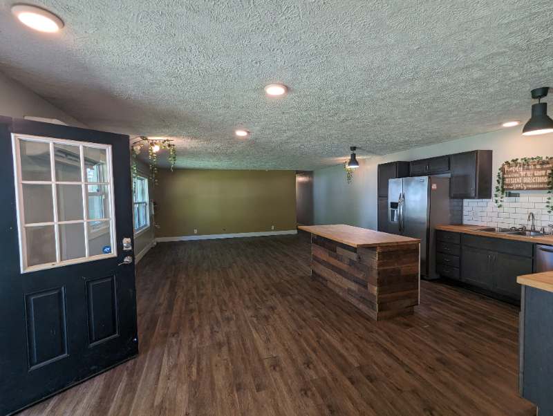 405 Walter St #405WALTER - Photo 3 of 19