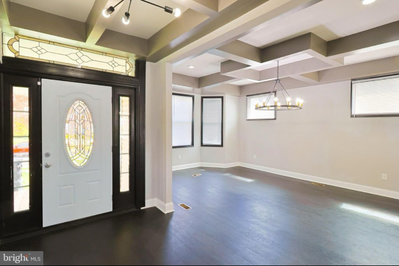 3502 Berwyn Ave - Photo 2 of 13