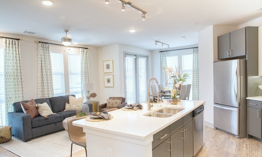 1401 Oakhurst Scenic Dr #22398 - Photo 4 of 14