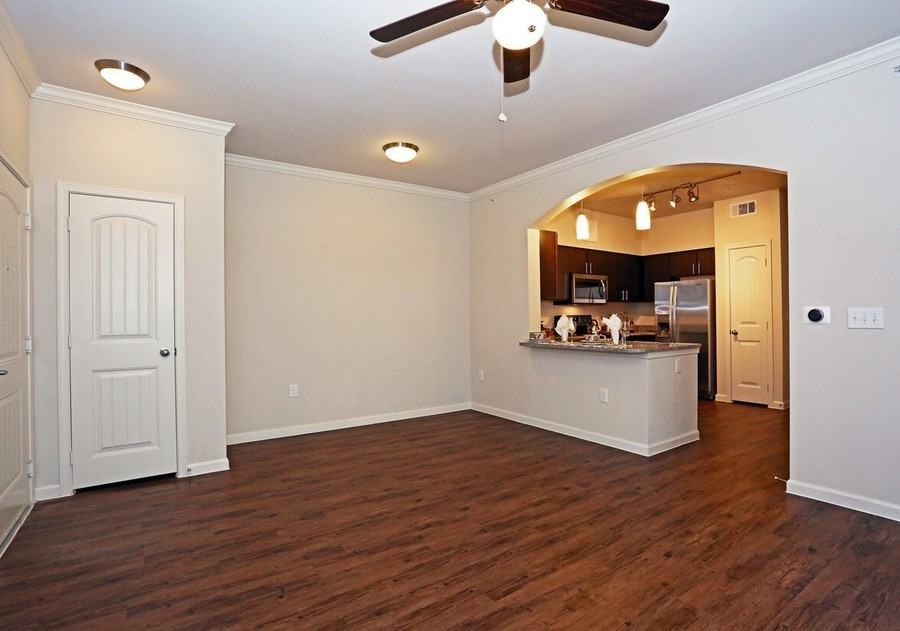 1804 Oak Hill Ln Ste B #129888 - Photo 7 of 11