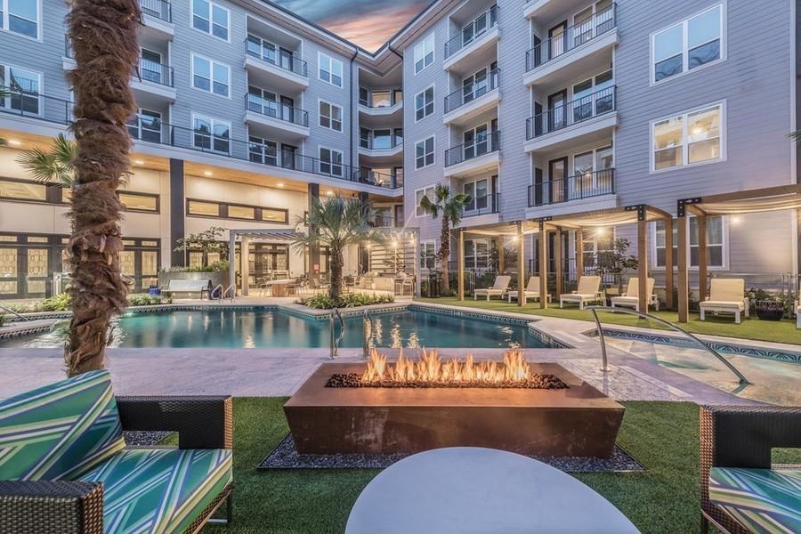 11104 Domain Dr #140835 - Photo 2 of 11