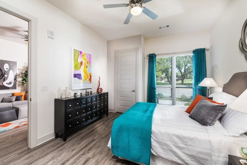 2929 Inwood Rd #24091 - Photo 6 of 11