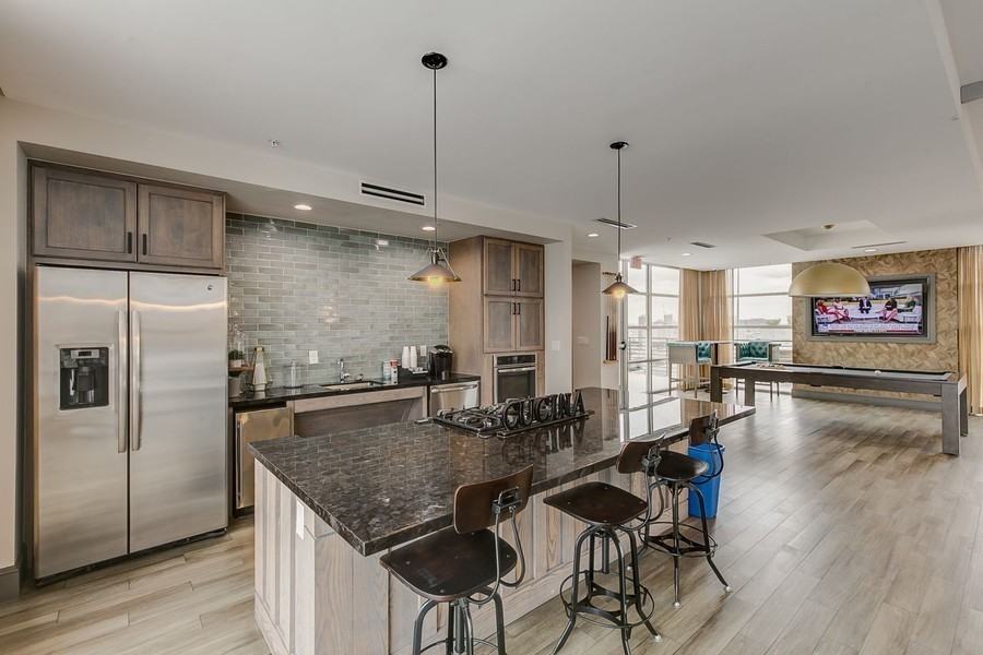 1951 N Record St #28194 - Photo 2 of 11