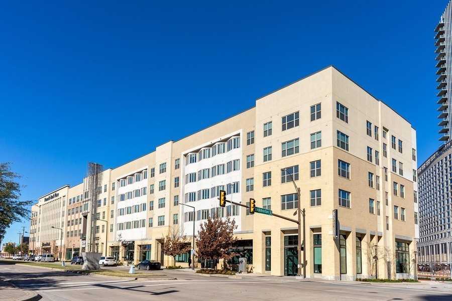 8540 University Dr #26577 - Photo 4 of 11