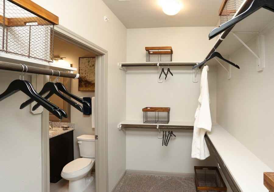 6202 Roxbury Dr #165784 - Photo 7 of 11