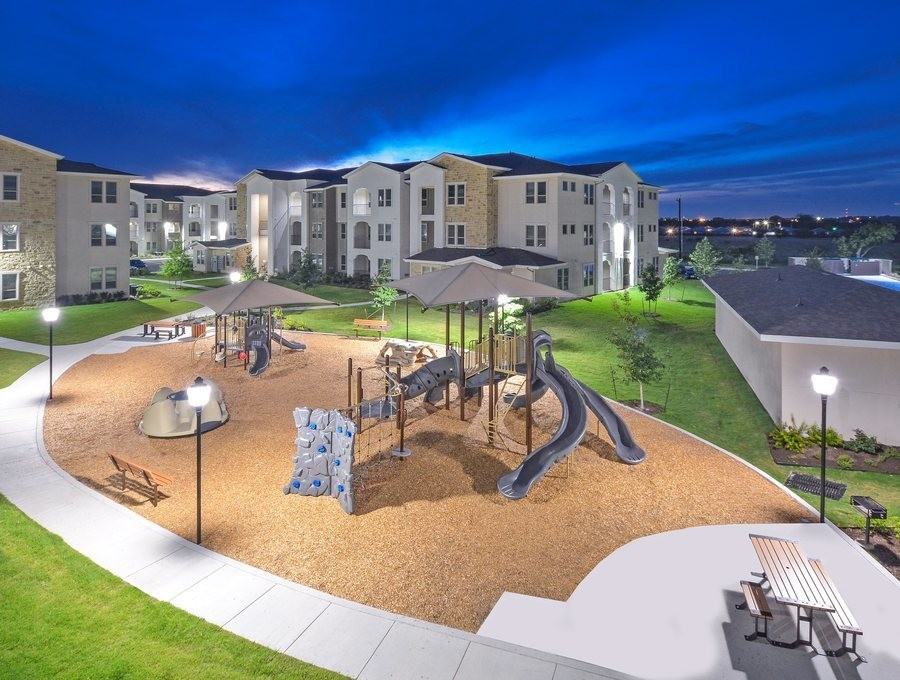 435 Sw 42nd St #167991 - Photo 4 of 11