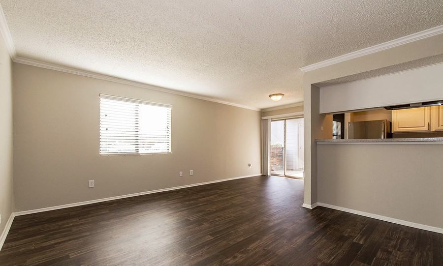 2607 Furrs St #1949 - Photo 6 of 13