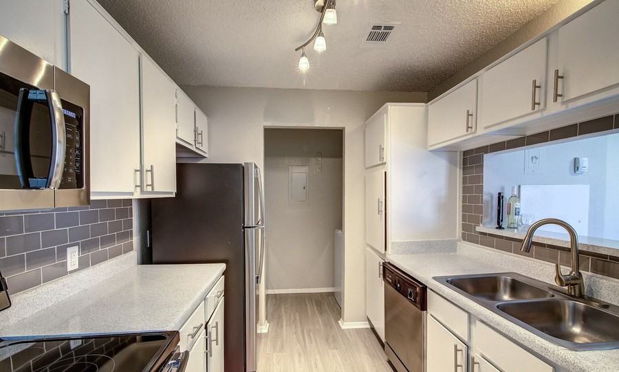 1506 Clover Hill Rd #1205 - Photo 2 of 22